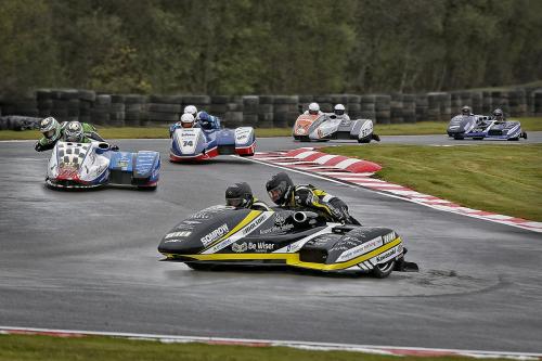 02 Capture the moment at Oulton Park.jpg