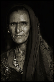 03-older-rabari-tribal-woman