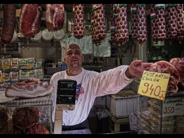 england_jane-m-lines-lrps-cpagb_norbert-sells-meat_digital-phototravel_highly-commended