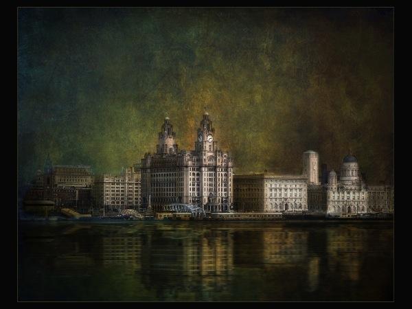 england_joan-blease-arps-efiap-cpagb-bpe3_liverpool-waterfront_digital-experimental_highly-commended